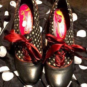 Snazzy Polka Dot Poetic License